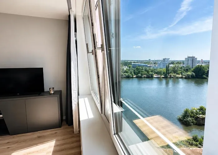 Skyview, Expo Fair, Airport, Gym, Rooftop! Frankfurt am Main